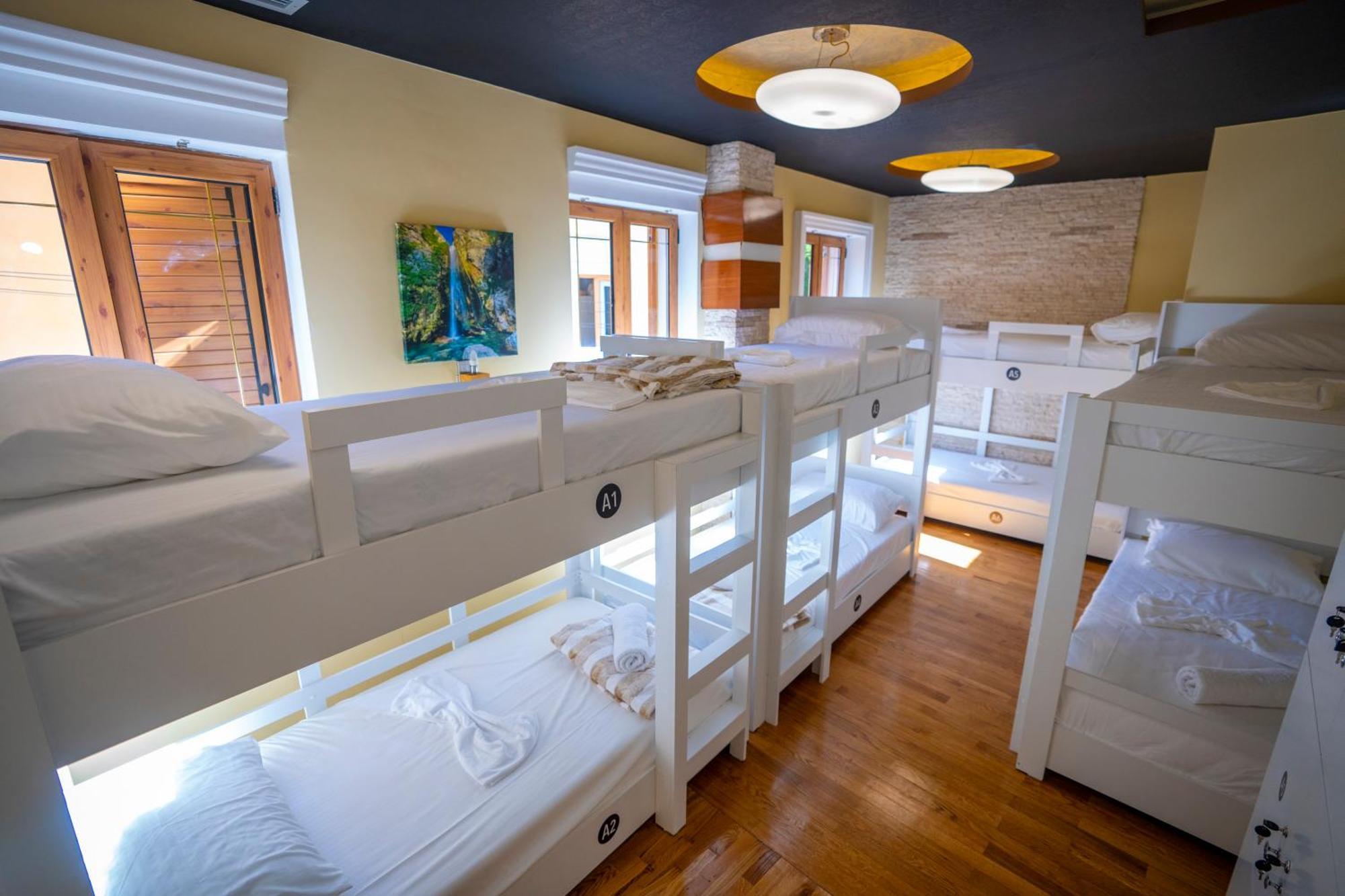 Terrace Hostel & Lounge Bar Shkodër 外观 照片