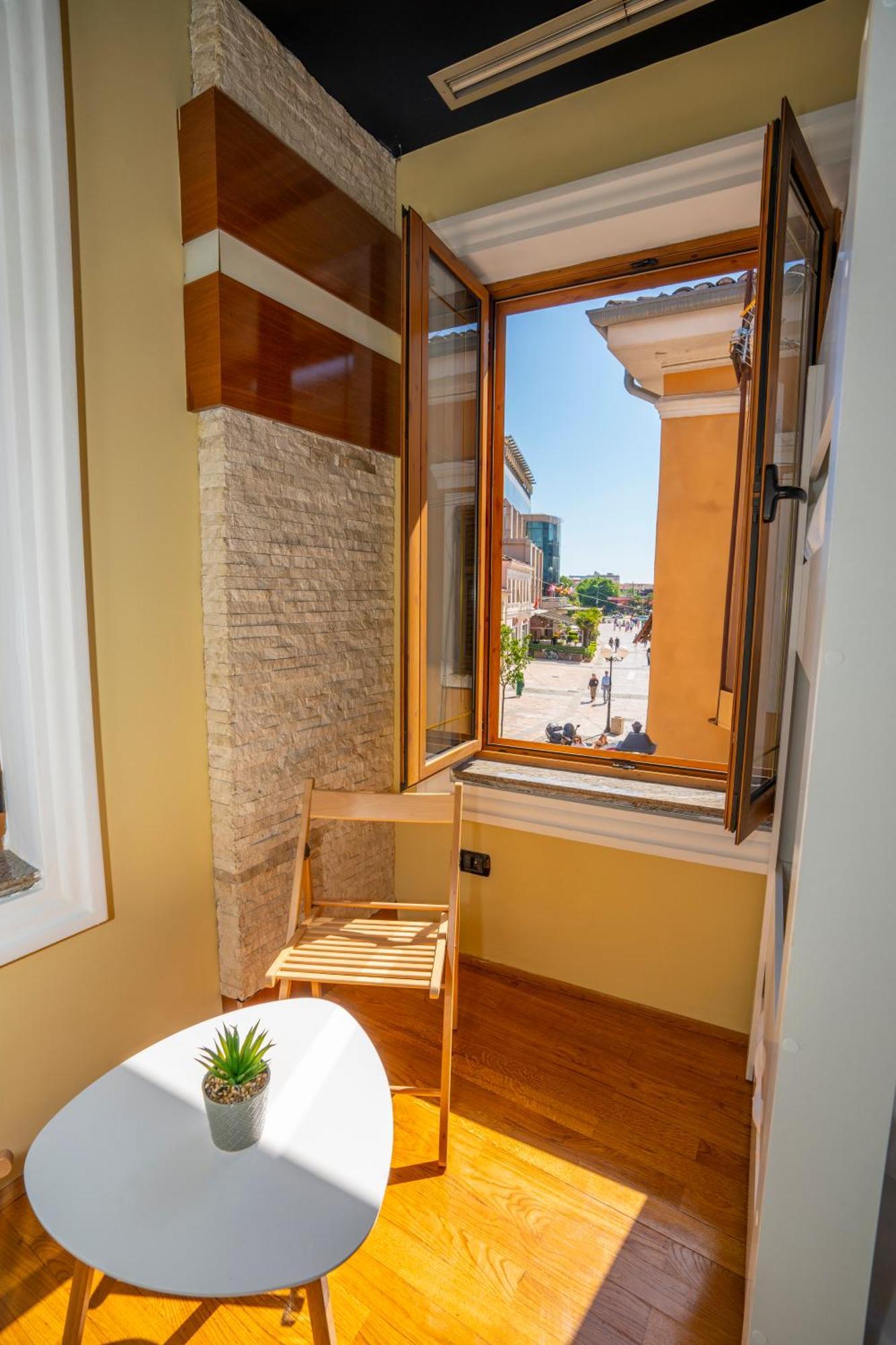 Terrace Hostel & Lounge Bar Shkodër 外观 照片